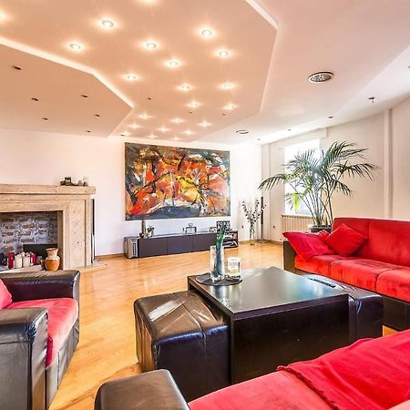 Modern City-Centre Penthouse With Spectacular Views / 135Sqm Zagreb Eksteriør bilde